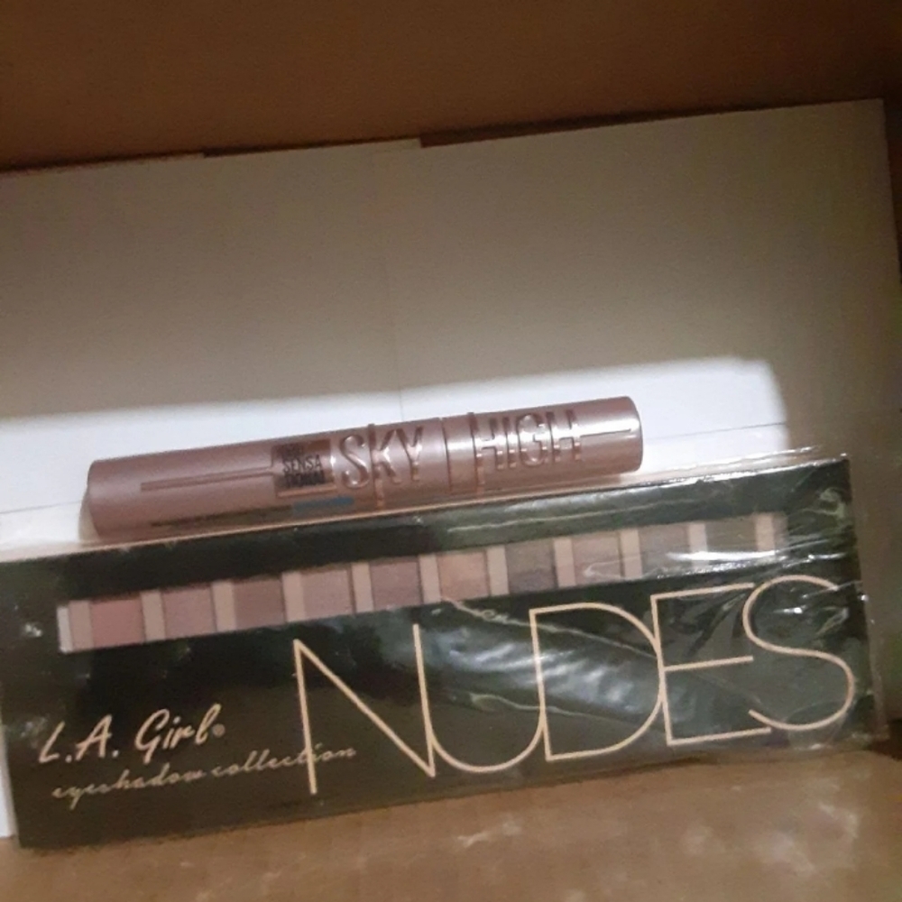 Makeup Bundle : sky high mascara
